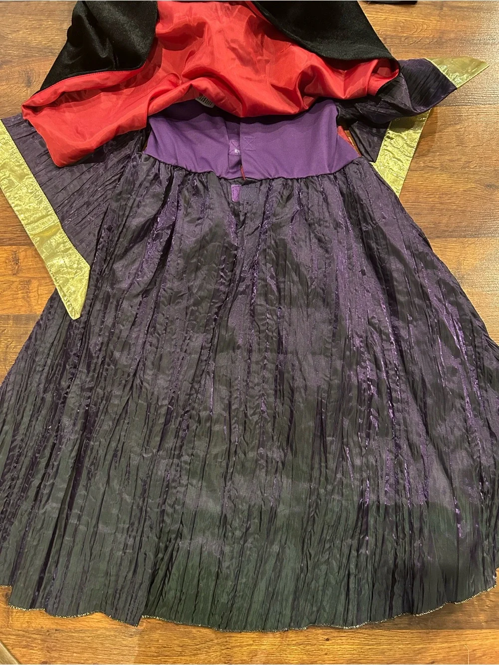 The Disney Store Evil Queen Villain Costume Wicked Queen Child 5-6 Years Old - Picture 8 of 9